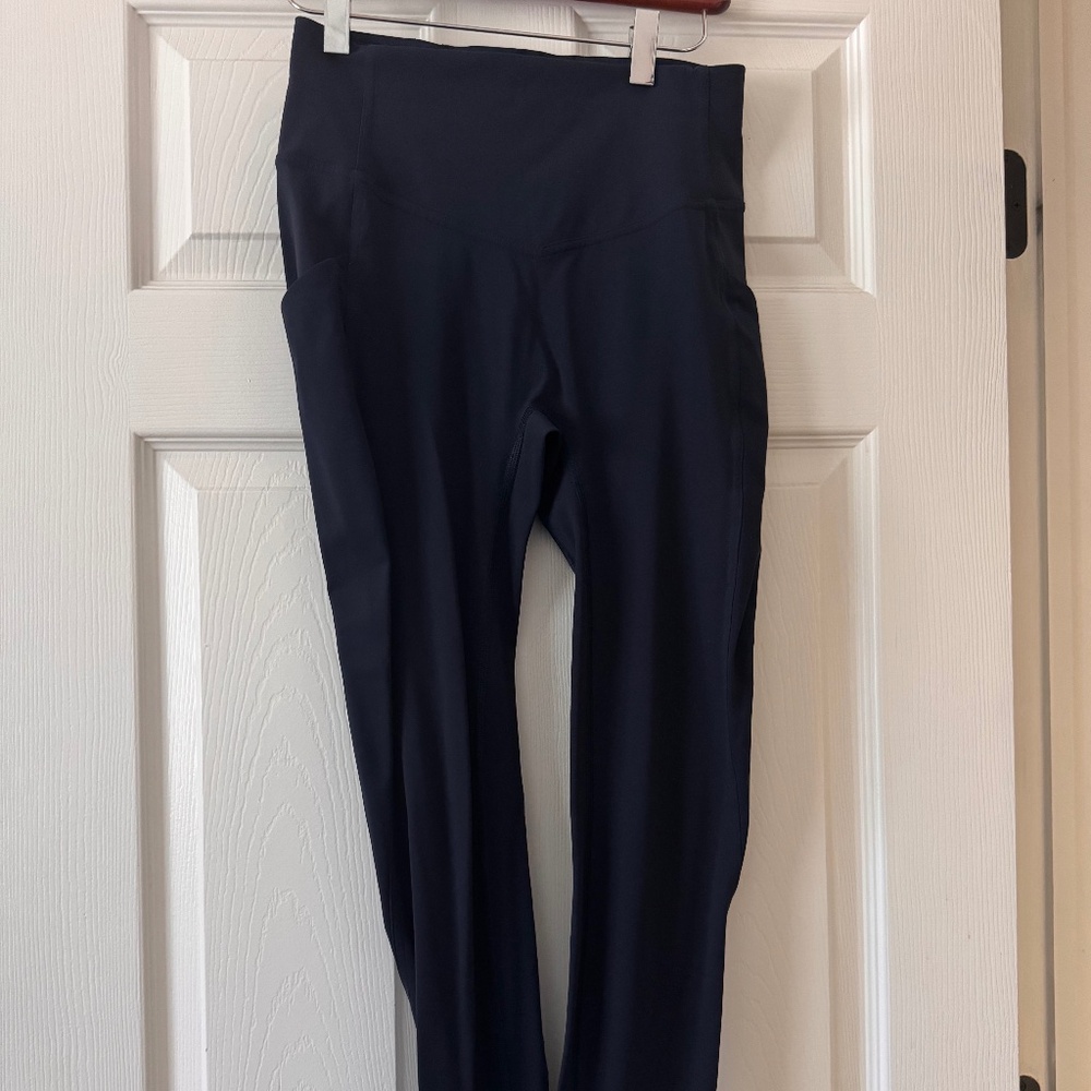 Lululemon high-rise legging with pockets 25” Navy